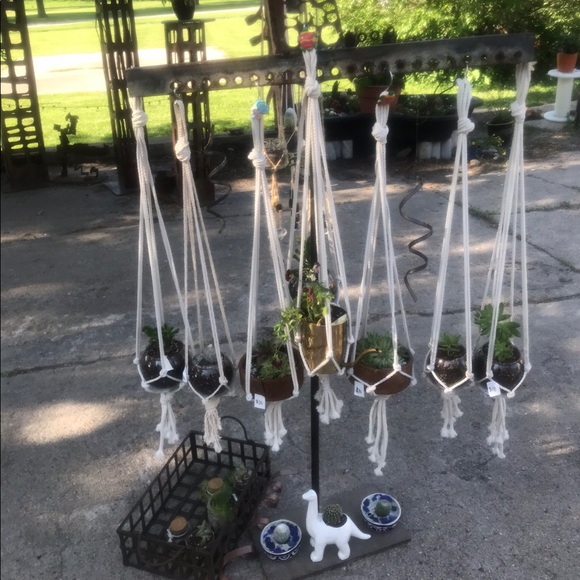 Simple Macrame Plant Hanger🤎🪴 - Picture 3 of 6